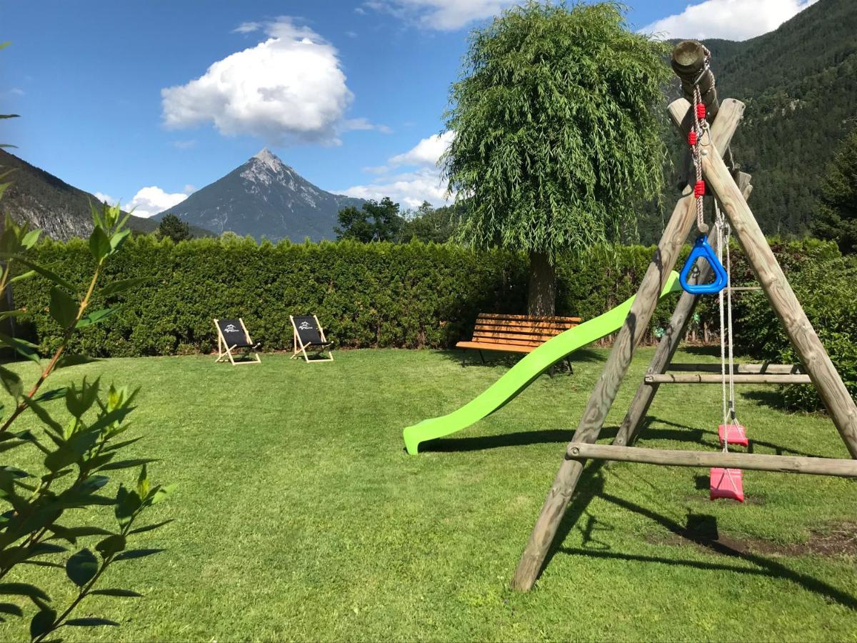 Apart Alp Line Apartamento Mils bei Imst Exterior foto